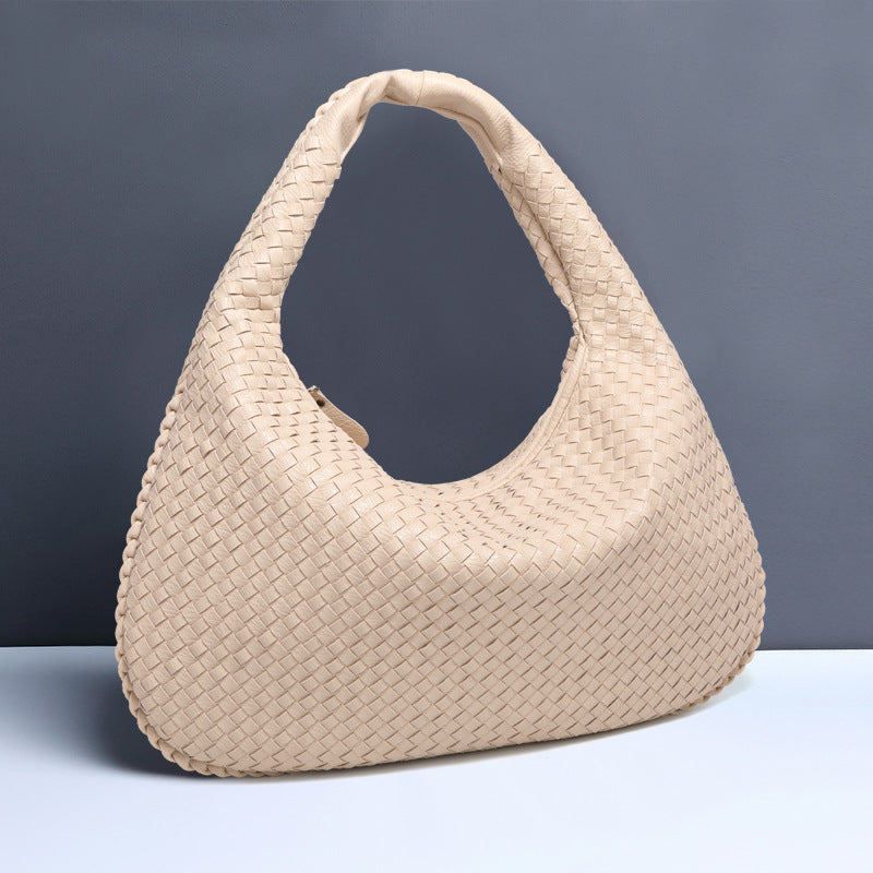 Crescent shaped women's bag hand woven hand-held dumpling bag fashionable single shoulder armpit bag