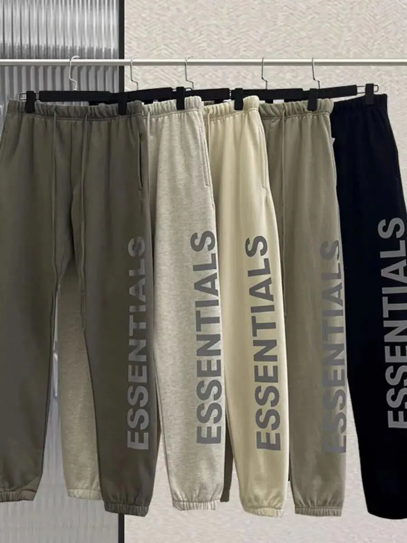 Pantalones Essentials con estampado de letras